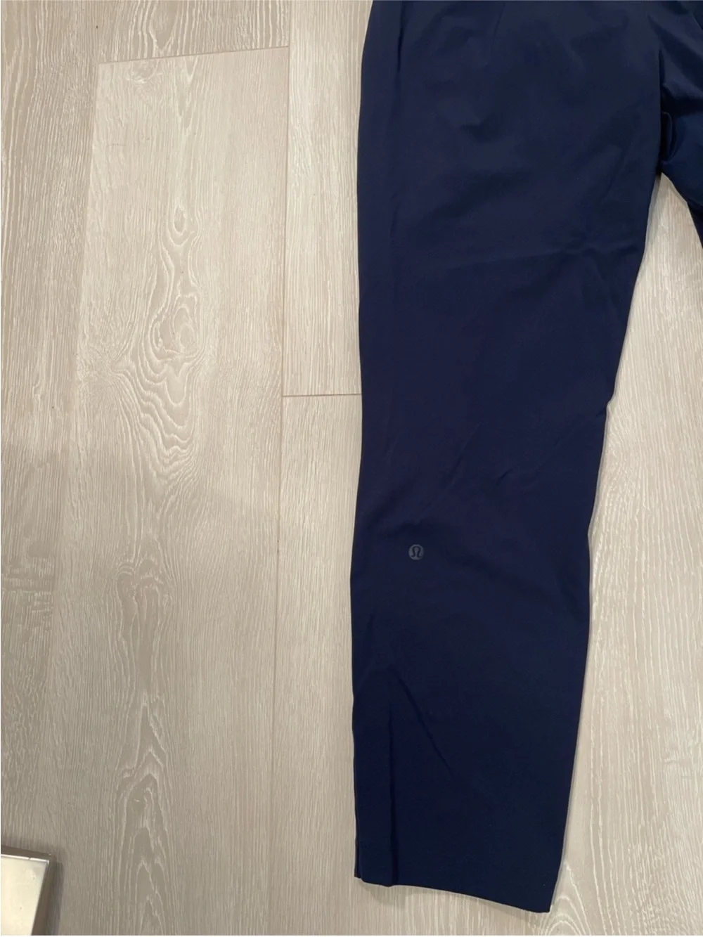 Lululemon On The Fly Pant *28" True Navy size 8 - Picture 15 of 15
